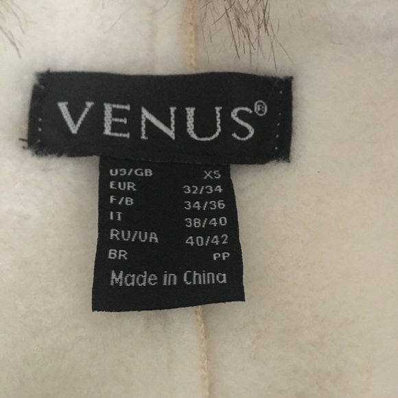 Gorgeous and Cozy Venus Cream Faux Suede Sherpa Jacket with Faux Fur, Size Small - Picture 6 of 14